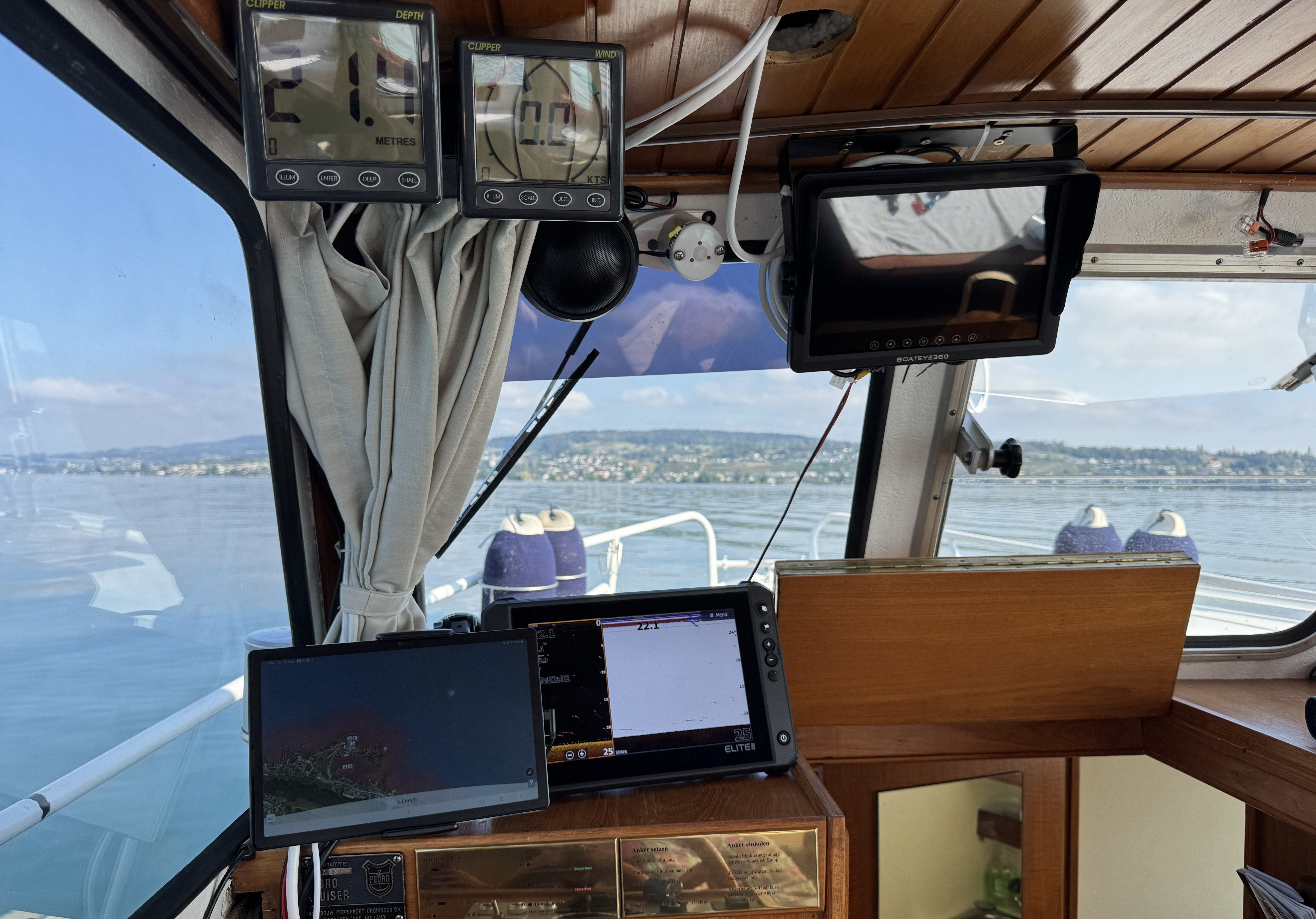Captain's View / Navigation